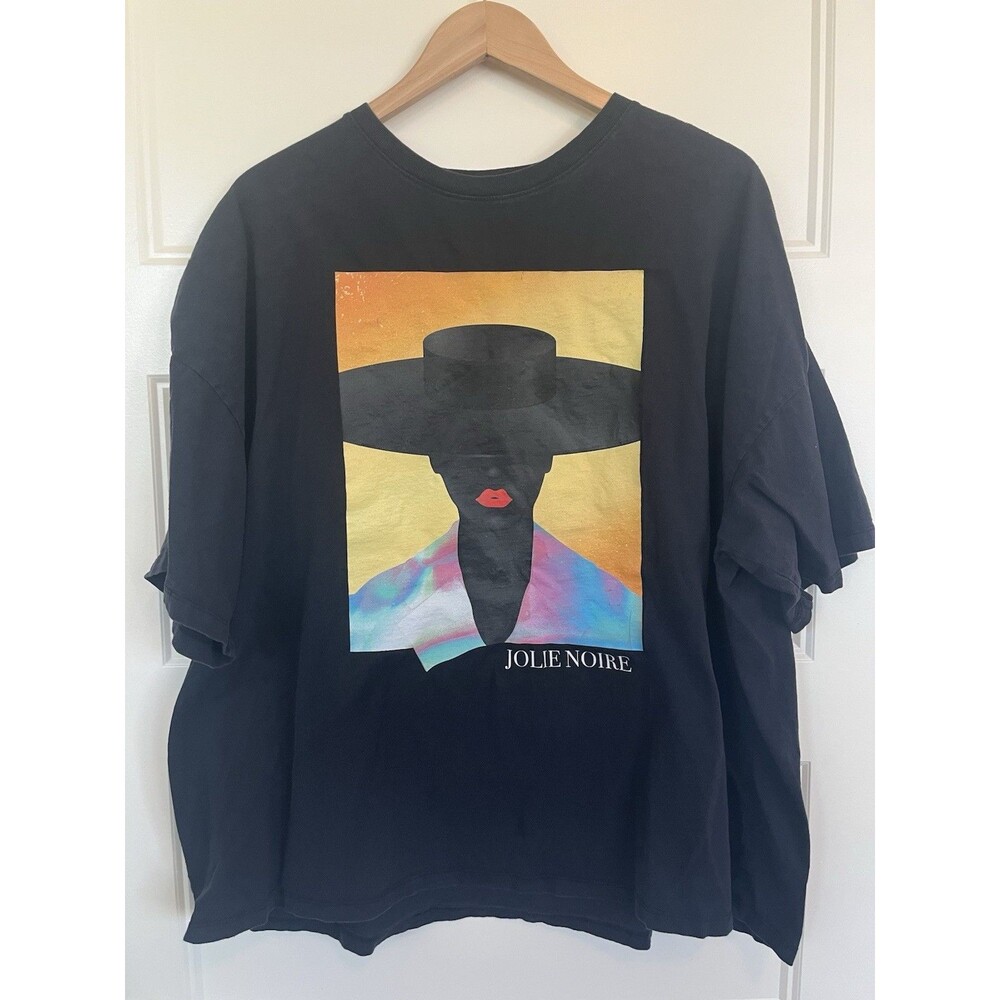 Jolie Noire Black History Month Girl With Hat Graphic T-Shirt Black Size XXL